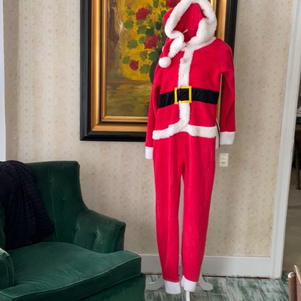 NWT Zoe & Bella size small Santa onesie pajama